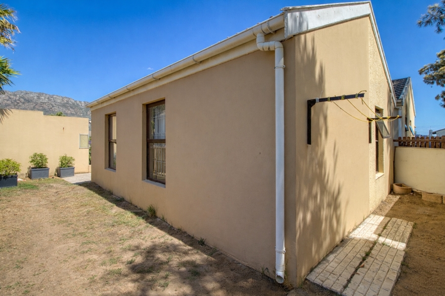 3 Bedroom Property for Sale in Fairview Golf Estate Western Cape
